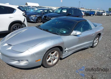 2000 Pontiac Firebird из США, поврежденный, VIN 2G2FS22K7Y2127261